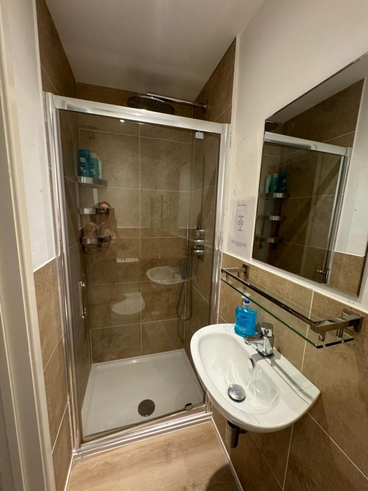 Studio-1-Staines/Heathrow/London-Own Entrance Buitenkant foto